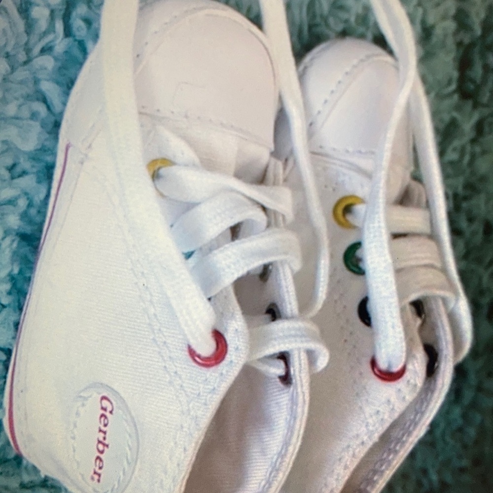 Timeless classic design baby’s shoes